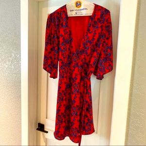 Charles Henry floral print mini wrap dress